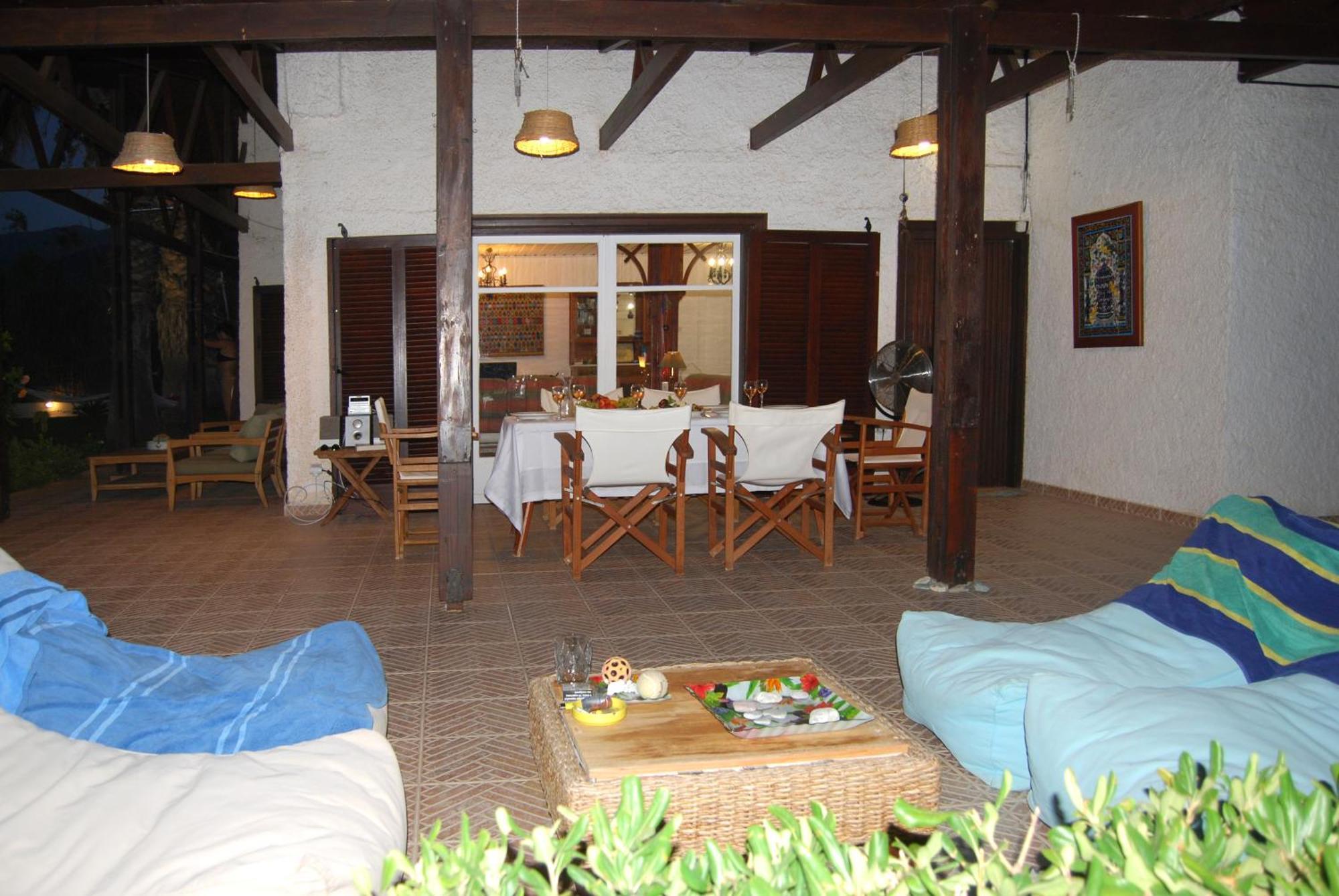 Villa Акрата Екстериор снимка