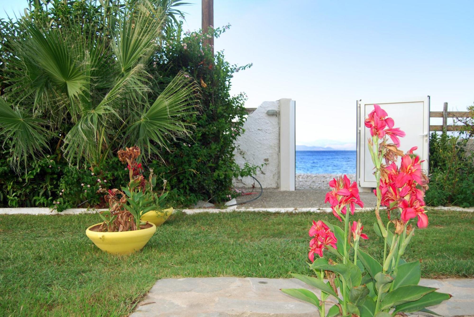 Villa Акрата Екстериор снимка